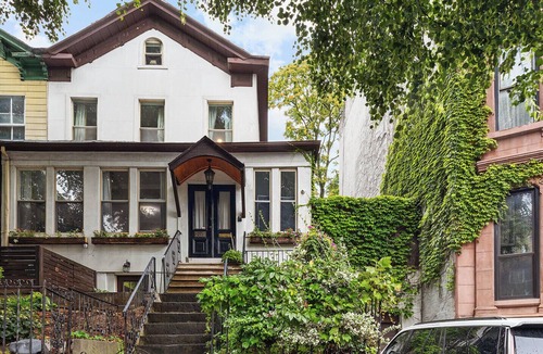 Clinton Hill House | Spacious Family-Friendly Getaway—Sleeps 10, 5 Bedrooms, 3.5 Bath