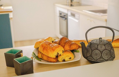 Petit-Ivry House | Spacious house, garden and parking, Paris 500m away
