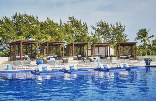 Rokers Point Hotel | Spacious Ocean View 2BR w/Kitchen | Outdoor Pool w/Breathtaking View