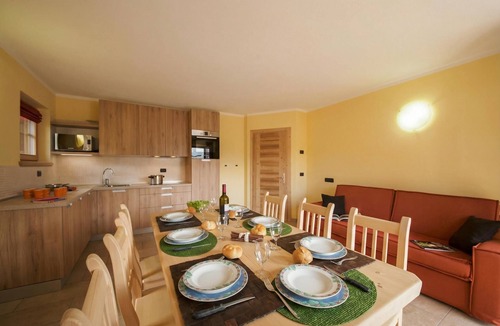 Sant'Anna Apartment | Sponda Ski in- Ski out 50m, Livigno, Italy