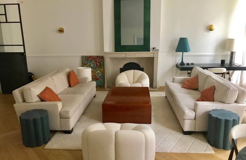 Quartier de la Monnaie Apartment | St-Germain’s Finest: Premier Corner of Rue de Seine & Rue de Buci, St-Germain