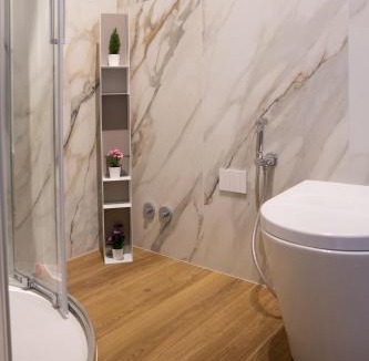 Cormons House | Stevoski Rooms - Modern Comfort in a Historic Stone House