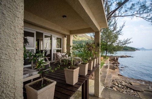Biscaia House | Stone house overlooking the sea! Amazing!