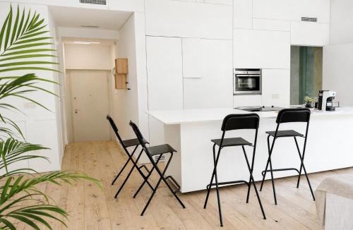 Treviso Apartment | STUDIO 14 - apt design con terrazza sul fiume - 2 biciclette incluse - vicino al centro