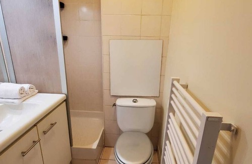 Petit-Ivry Apartment | Studio 15 Minutes Paris Centre