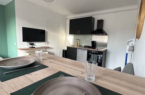 Maisons-Alfort Apartment | Studio 25m2 Rénové Proche Métro - Parking Privé