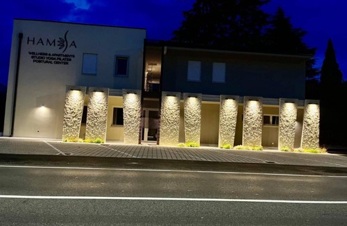 Gargagnago di Valpolicella Apartment | Studio Apartment 'Vayu' with Shared Terrace, Wi-Fi and Air Conditioning