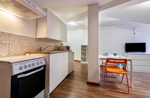 Peschiera del Garda Apartment | Studio Apartment "Civico22 - Mans 2" with Terrace & Wi-Fi