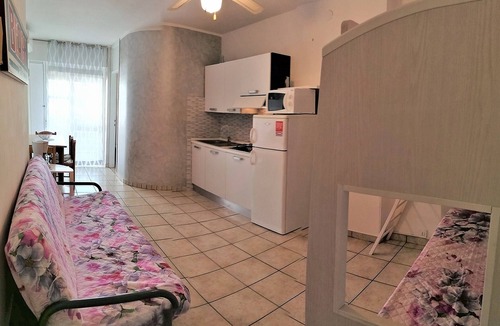 Bibione Apartment | Studio 'Condominio Bristol 220' close to the Beach with Private Balcony