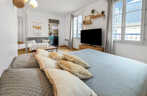 Le Plessis-Robinson Apartment | Studio cosy avec Smart TV & Wi-Fi
