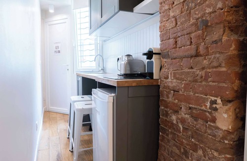 Quartier de la Goutte-d'Or Apartment | Studio cosy Love room - paris 18 -2P