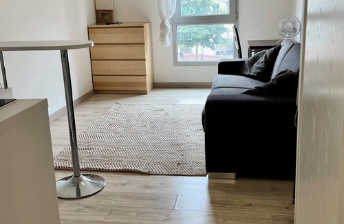Le Plessis-Robinson Apartment | Studio Dans Residence DE Tourisme