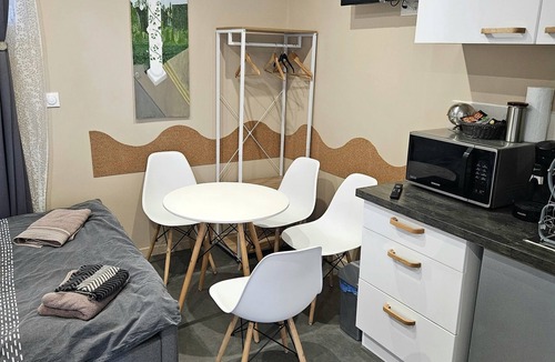 Montry Bed & Breakfast | Studio Montry