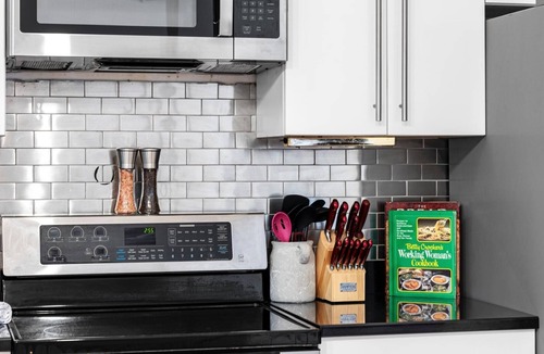 Midtown South Apartment | Stunning 3-Bedroom Luxury Loft in the Heart of Chelsea, Manhattan
