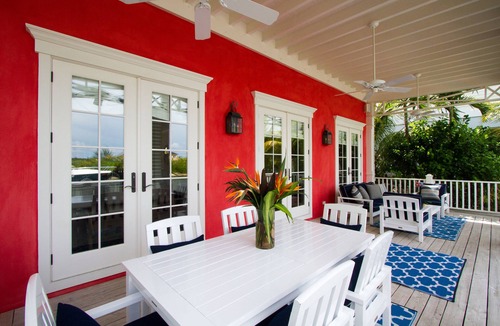 Old Fort Bay House | Stunning 6 bedroom on canal, pool, golf cart & optional Old Fort Bay Club access