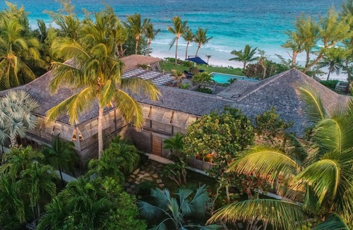 Dunmore Town House | Stunning Beachfront Villa Retreat in the Bahamas