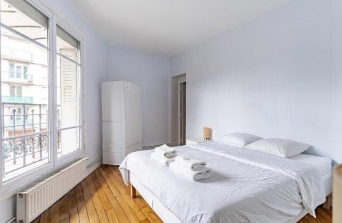 Cachan Apartment | Stunning Parkview Apartment close to Paris
