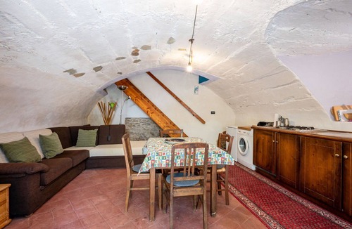 Roccabruna House | Stunning private villa for 4 people with WIFI, TV and patio