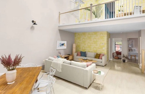 Boerum Hill Apartment | Stunning top 2 flrs of 25' wide townhouse quiet & bright