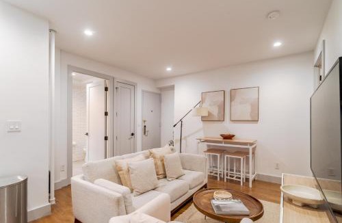 Lower East Side Apartment | Stylish 3BR 2BA East Village Apartment Steps from Tompkins Square Park