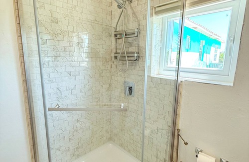 William's Town Cottage | Stylish and modern 1-bedroom cottage in fantastic Williams Town