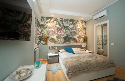 Porta Garibaldi Apartment | Stylish Apartment with Private Terrace & 2 Baths