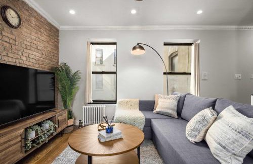 East Harlem Apartment | Stylish NYC Retreat Near Top Attractions