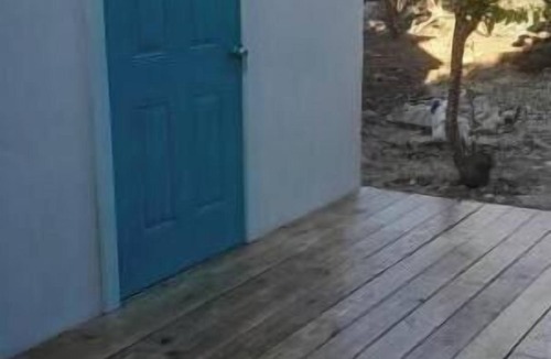 Governor's Harbour House | Sugar Cakes Tiny house