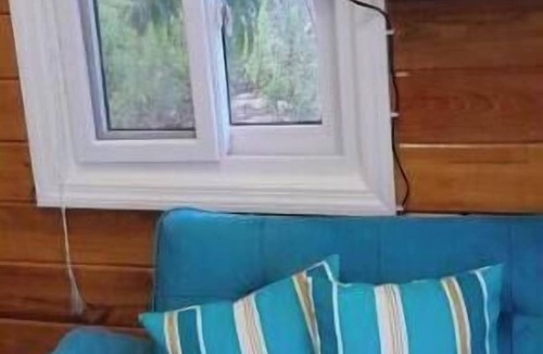 Governor's Harbour House | Sugar Cakes Tiny house