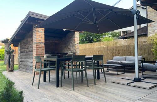 Trichiana Ski Chalet | Suite 110
