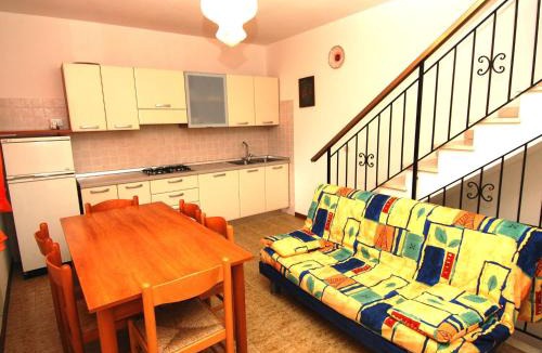 Rosolina Mare Apartment | Sun drenched seaside holiday home close to Venice