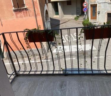 Domegliara Apartment | Sunny house