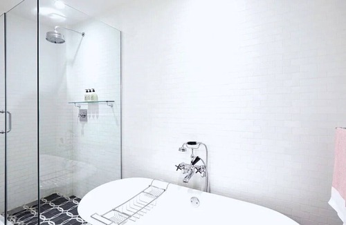 Williamsburg Hotel | Sunlit Loft Stay l Wythe Hotel l North 8th Loft with Views
