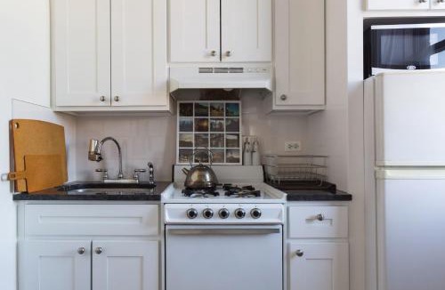 Greenwich Village Apartment | Sunny Stylish West Village Condo