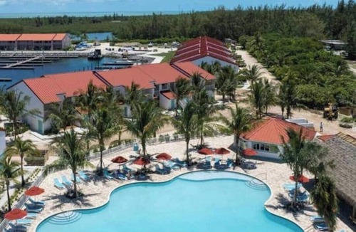 Alice Town Condo | Sunset Balcony Views in Your Home Away From Home- Complete with Amenities 2 Bed