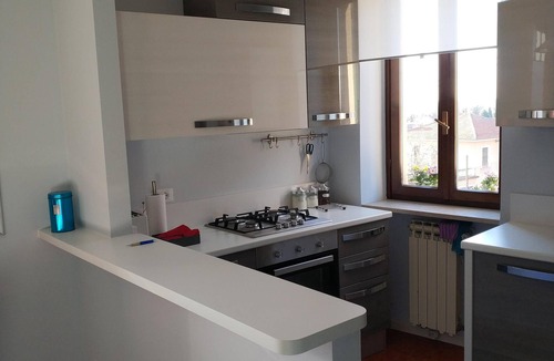 Bedizzole Apartment | "Sunset in the Castle", three-room apartment near Lake Garda
