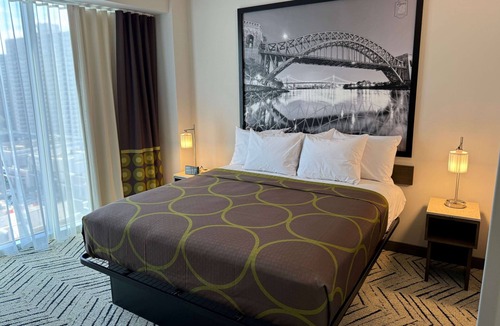 Concourse Hotel | Super 8 By Wyndham Bronx Near Stadium