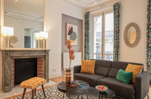 Champs-Elysees Apartment | Sweett | Cerisoles - Two Bedroom Apartment, Sleeps 6