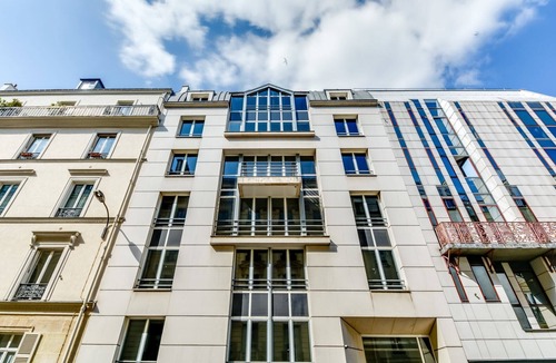 Quartier Saint-Georges Apartment | Sweett | Milan VI - Four Bedroom Apartment, Sleeps 10