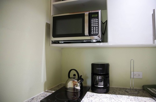 Eastern Road Apartment | Tangerine Sunsets Alta Vista Suite 2
