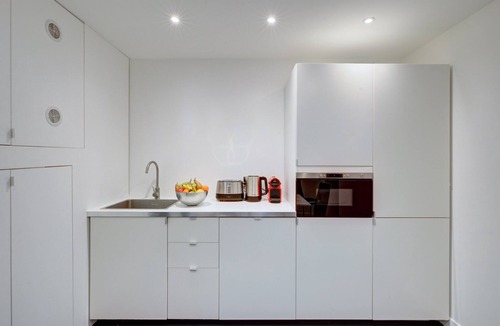 Les Iles Apartment | TBS 299 - Pretty suite near Notre-Dame Cathedral