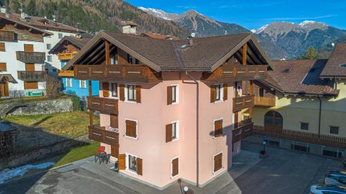 Caderzone Terme Apartment | Terme, piste da sci, vista montagne, Rododendro