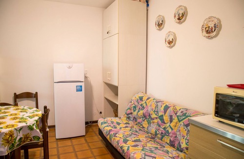 Eraclea Mare Apartment | Terrace home by the pinewood