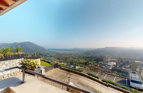 Villanuova sul Clisi Apartment | Terrazza sul Golfo by Bookinggardalake