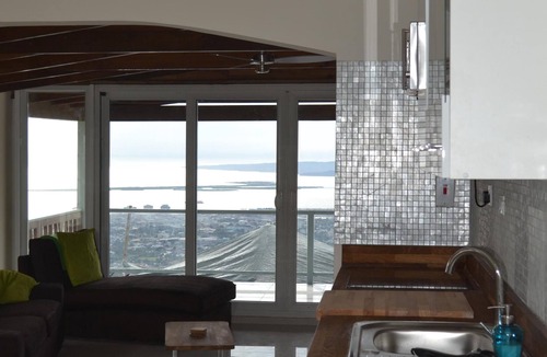 Mona Apartment | The Balcony, 2 bed apartment