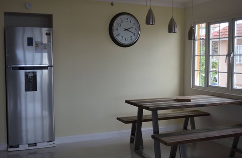 Mona Apartment | The Balcony, 2 bed apartment