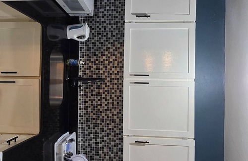 Camperdown Apartment | The Central Comfort in Kingston