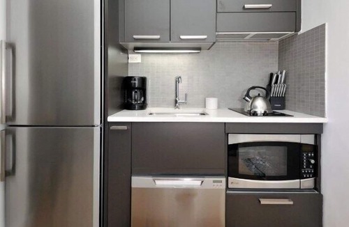 Tudor City Apartment | The Chic II Vibe 8654