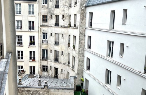 Quartier de la Goutte-d'Or Apartment | The comfortable studio Barbès Montmartre Paris
