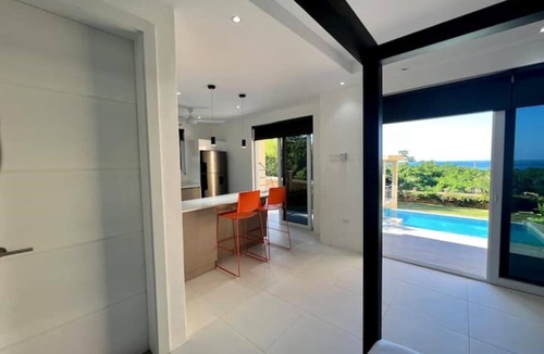 New Hope Apartment | The Indianna ~ Luxury Pool & Spa